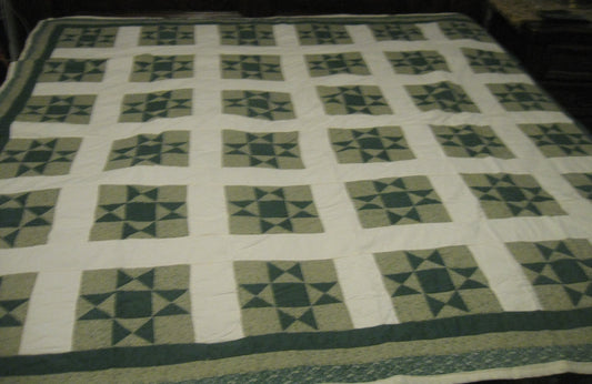 HAND STITCHED QUILT GREEN AND WHITE STAR PATTERN
