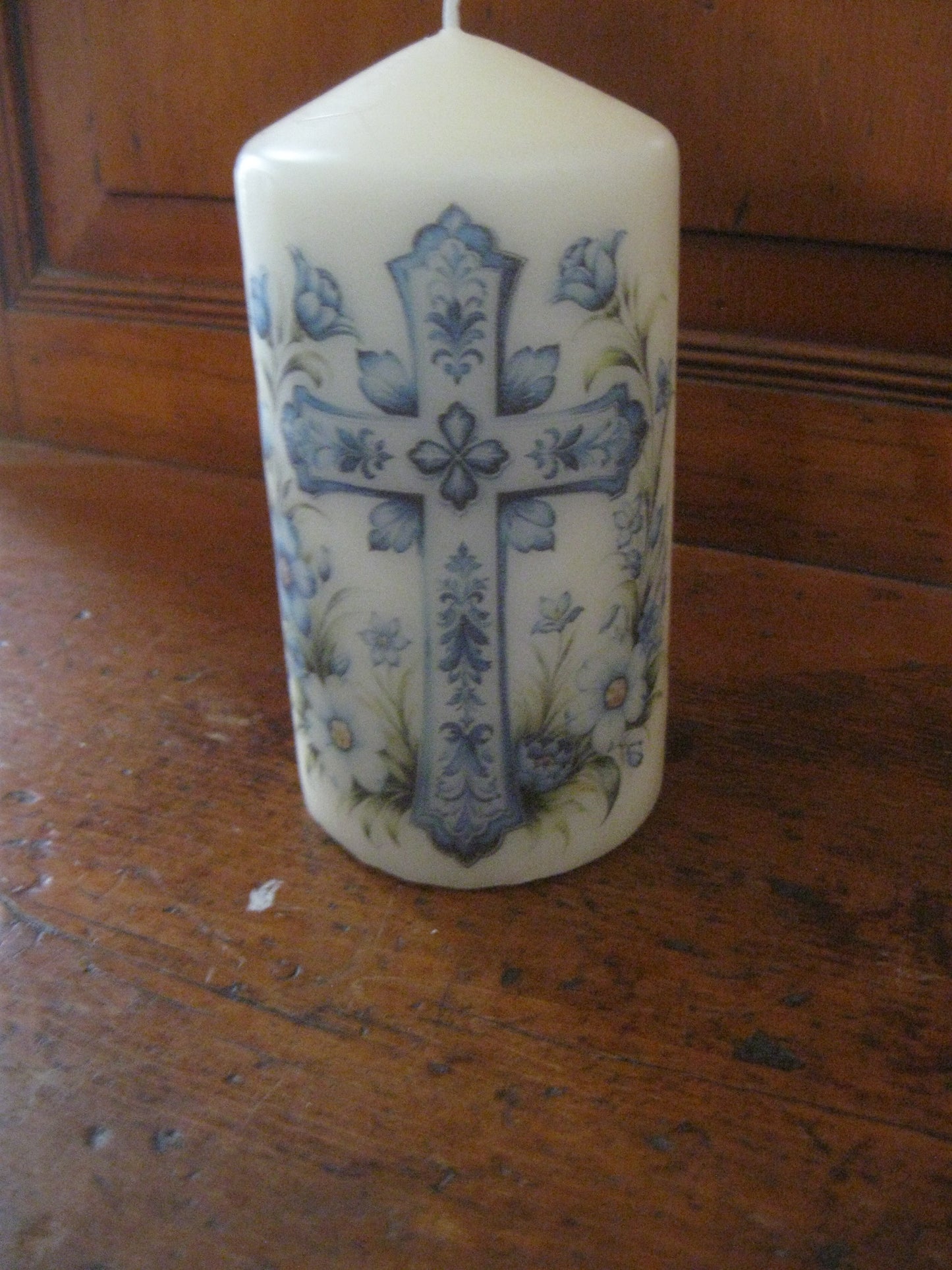 CROSS AND ROSES Candle