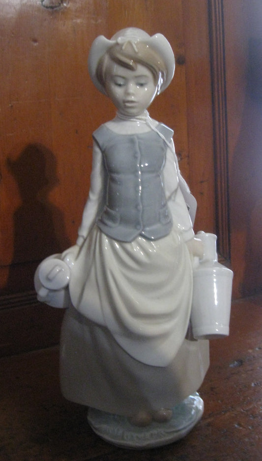 Lladro "Milk Maid" #4939